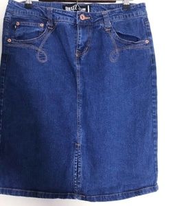Quizz New York Sz 9/10 Denim Skirt Accent Pockets